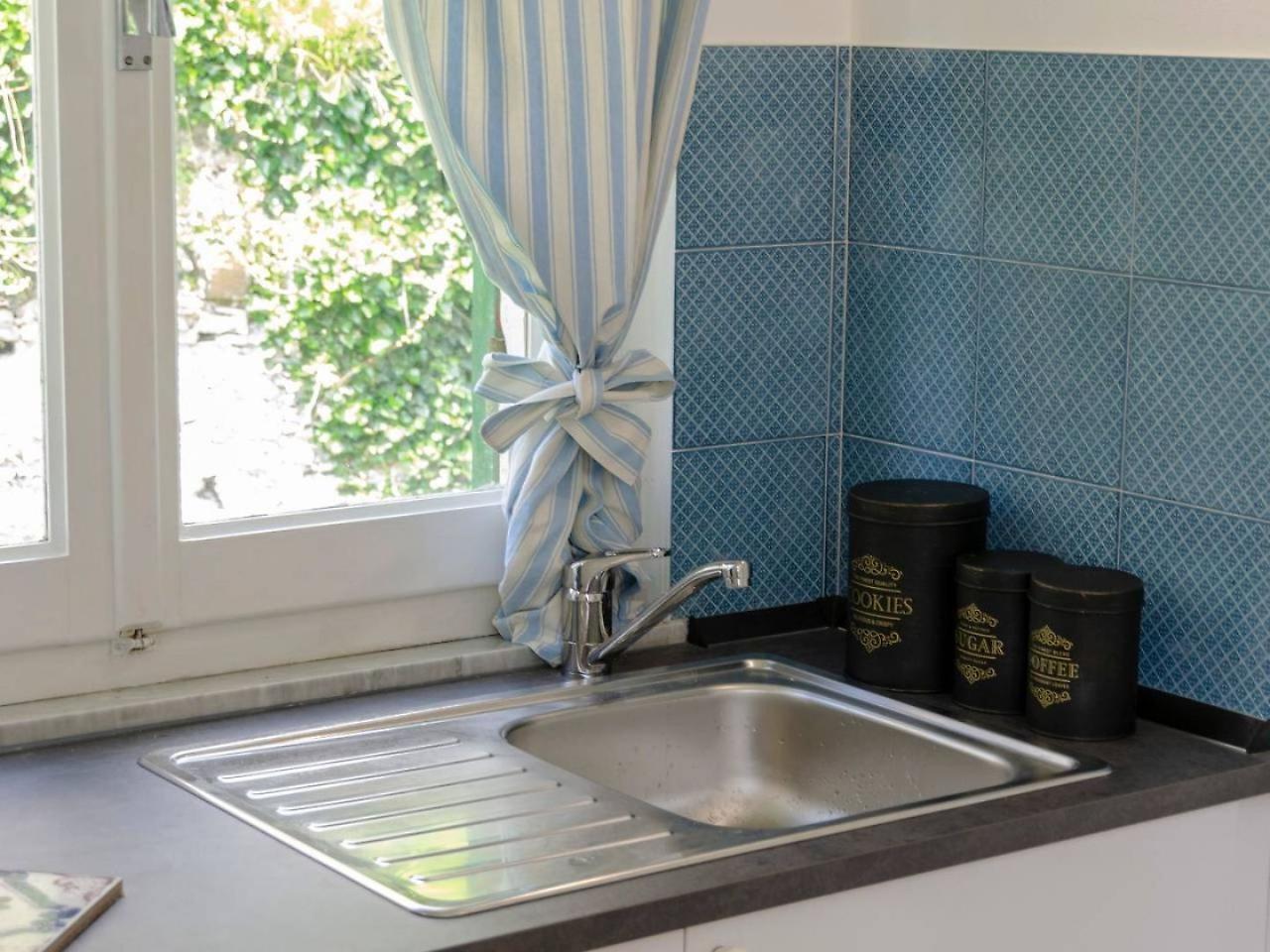 ヴェルナッツァJoivy Lovely Apt For 2, With Terrace And Lovely Viewアパートメント エクステリア 写真